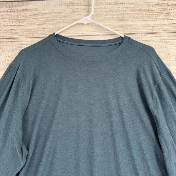Vuori Long Sleeve Strato Tech Tee Mens XL Blue Stretch Athleisure - Picture 3 of 10